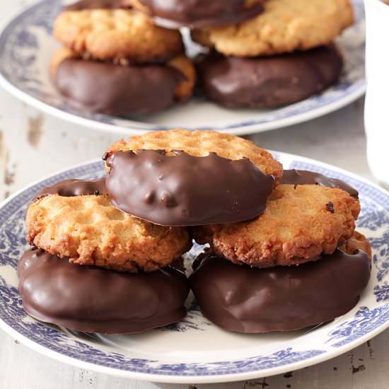 Classic Peanut Butter Cookies