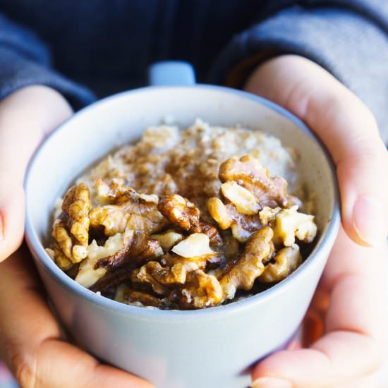 Honey and Walnuts Hot Oatmeal