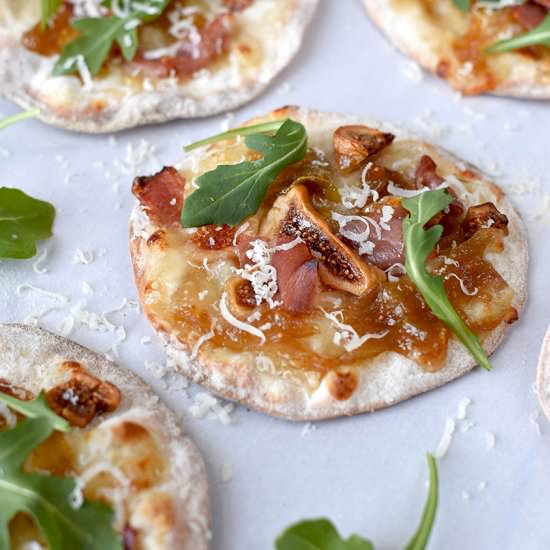 Mini Fig Prosciutto Pizzas