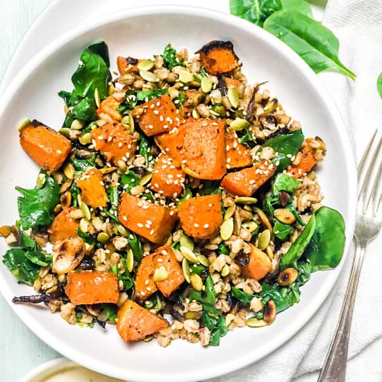 Za’atar Pumpkin Spinach Barley Bowl