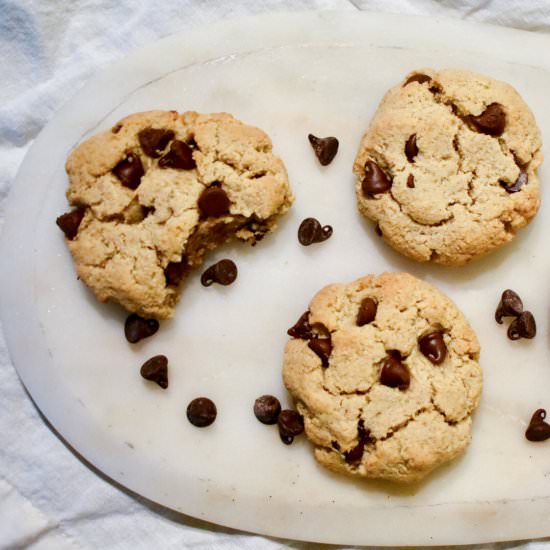 Almond Flour Chocolate Chip Cookies