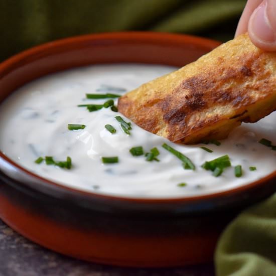 Best Homemade Garlic Yogurt Sauce