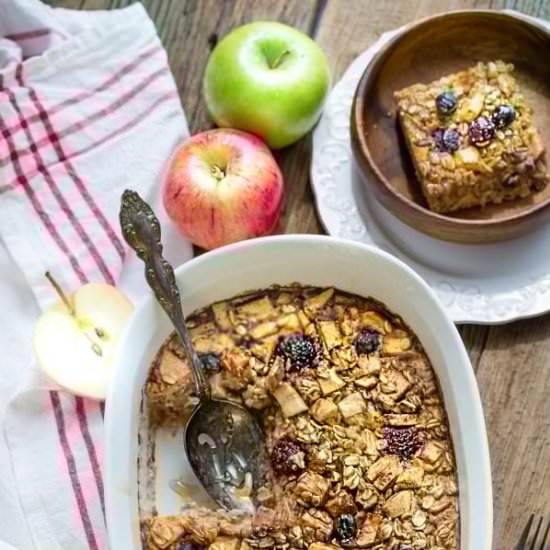 Apple Cinnamon Bakes Oatmeal