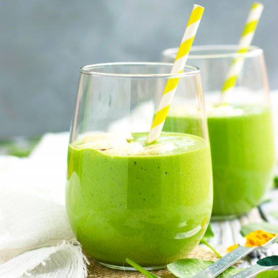Tropical Fruit Green Smoothie