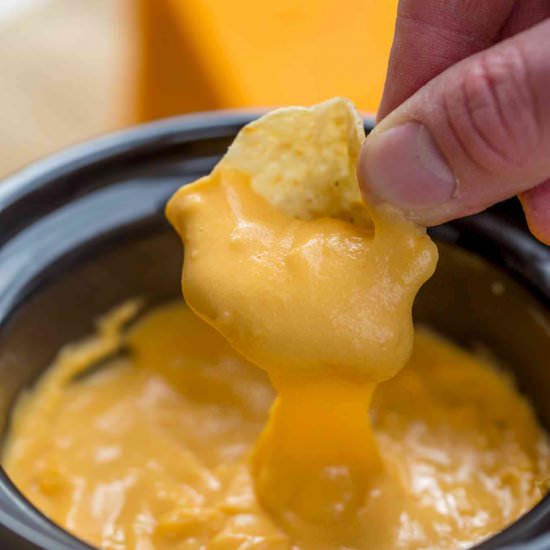 Slow Cooker Nacho Cheese Sauce