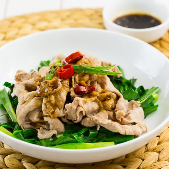 Boiled Pork Slices w/Garlic Sauce