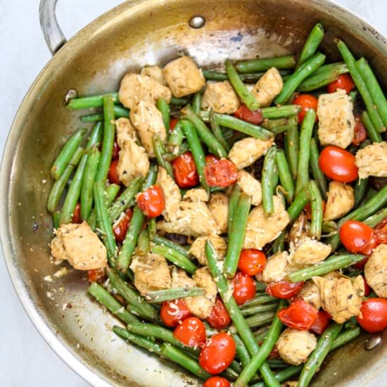 Skillet Chicken with Green Beans