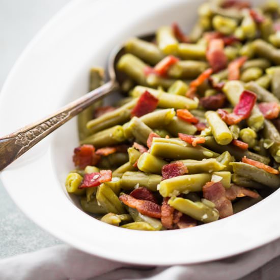 Whole30 Bacon Garlic Green Beans