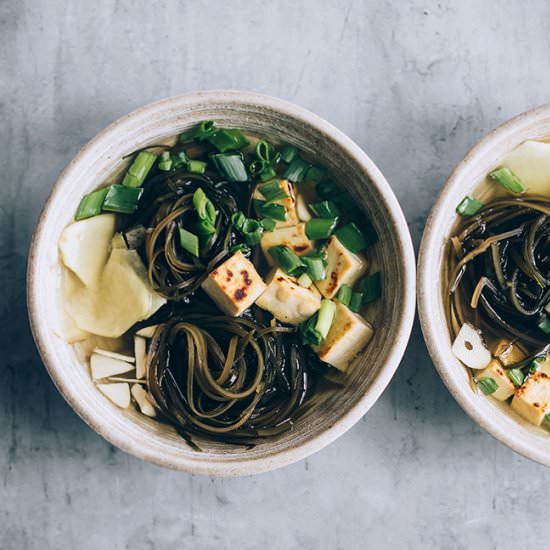 Seaweed Soup for Thyroid Support