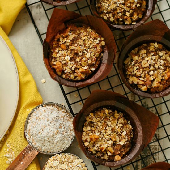 Banana chai muffins
