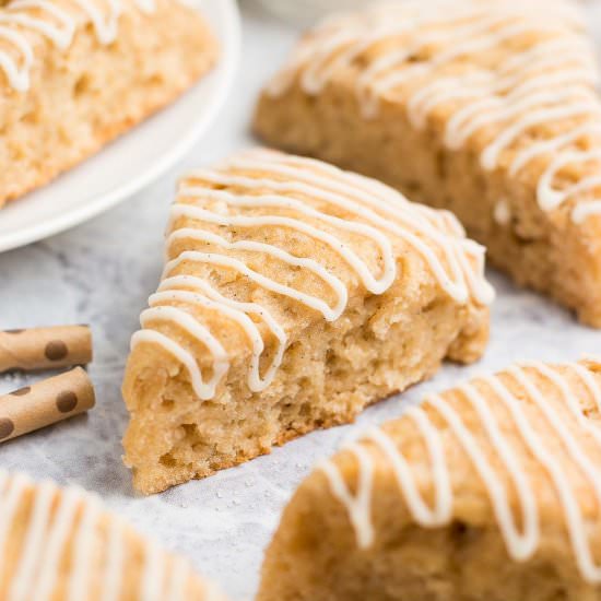 Copycat Petite Vanilla Bean Scones