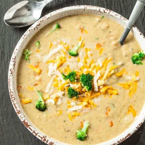 easy broccoli cheese soup