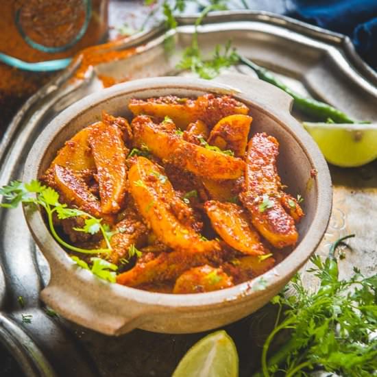 Achari Aloo