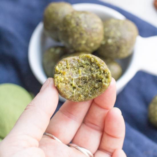 Whole 30 Matcha Energy Bites