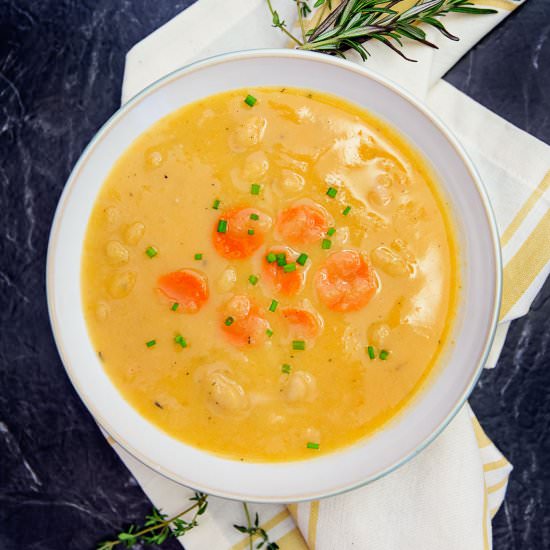 Creamy Cauliflower Bean Soup
