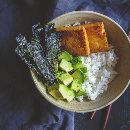 5 Ingredient Vegetarian Sushi Bowls