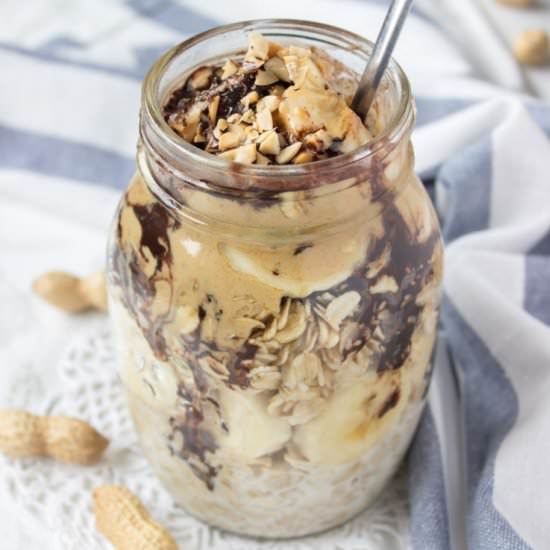 Peanut Butter Maca Overnight Oats