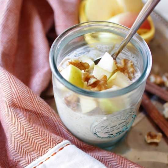 Apple Spiced Overnight Oats