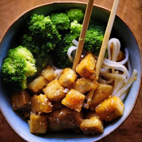 Maple Ginger Tofu Noodle Bowl
