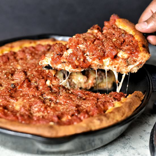 Chicago Style Deep Dish Beef Pizza