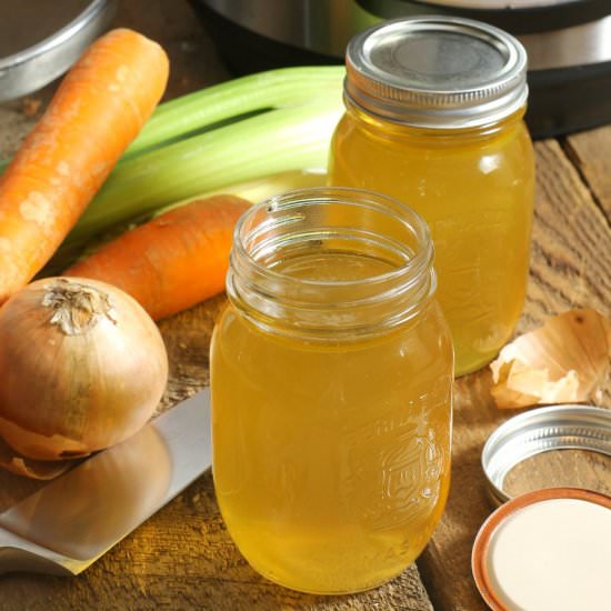 Instant Pot Chicken Stock