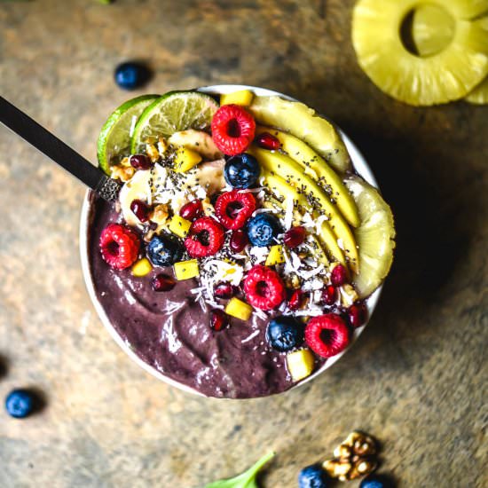 Acai Mango Detox Smoothie Bowls