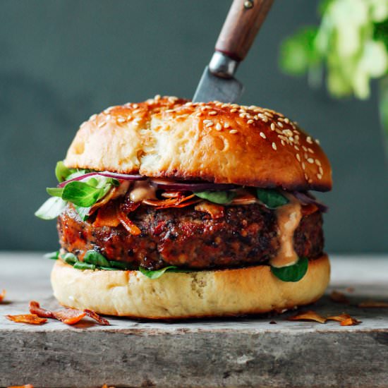 Smoky Tempeh Black Bean Burgers