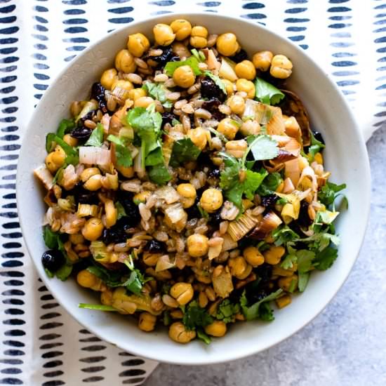 Za’atar Crispy Chickpea Leek Salad