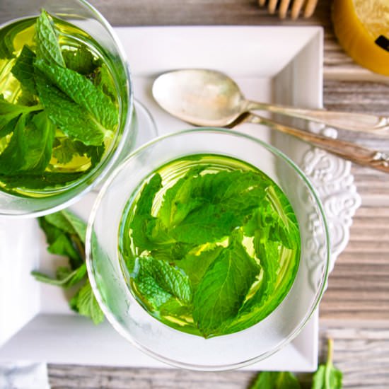 Easy Fresh Mint Tea (Paleo, GF)