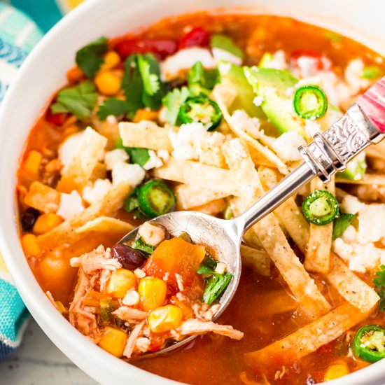 Slow Cooker Chicken Tortilla Soup