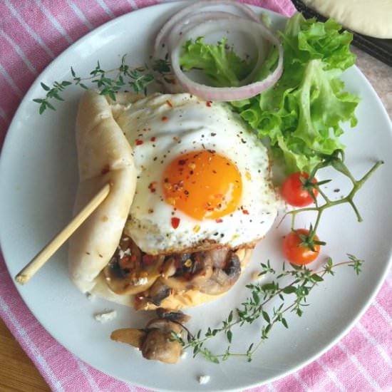 BREAKFAST PITA