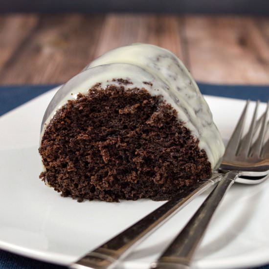 Fudgy Chocolate Bundt Cake