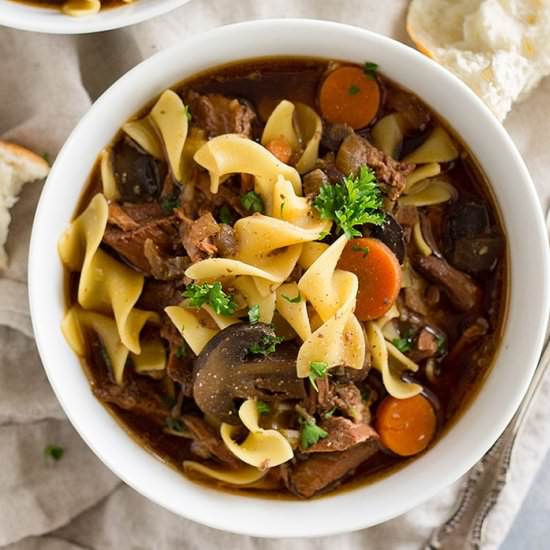 Crock Pot Beef and Noodle Soup