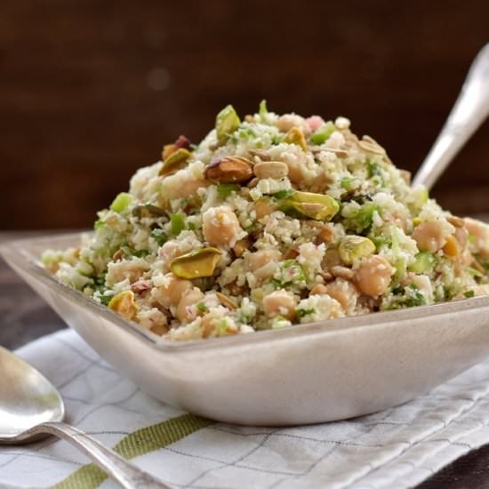 Cauliflower salad and chickpeas