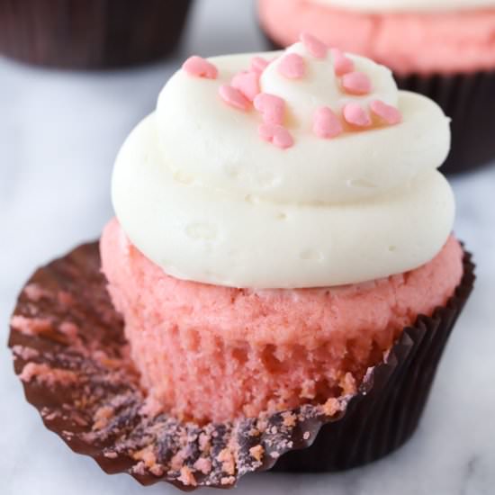 pink velvet cupcakes