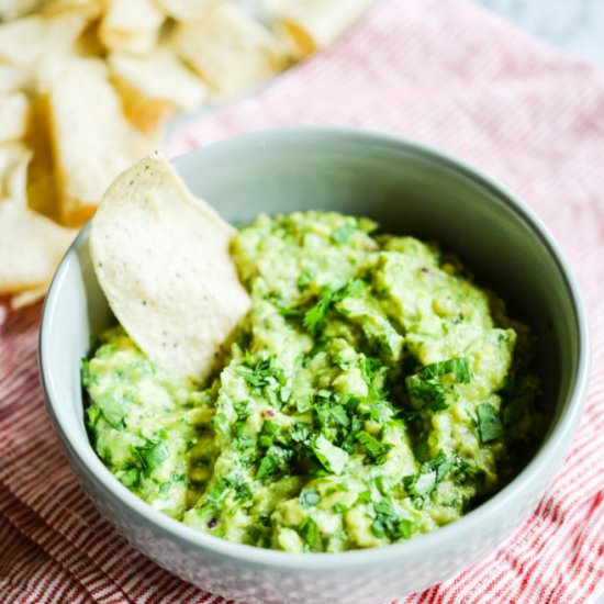 Easy Citrus Guacamole