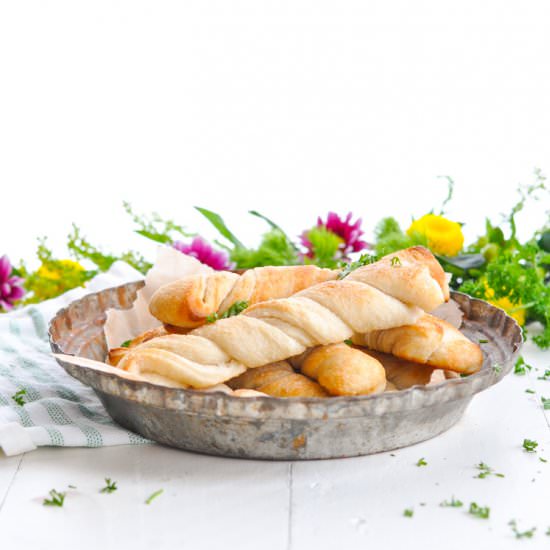 3-Ingredient Breadsticks