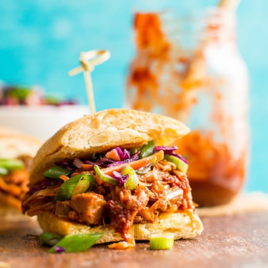 Vegan BBQ Pulled Jackfruit