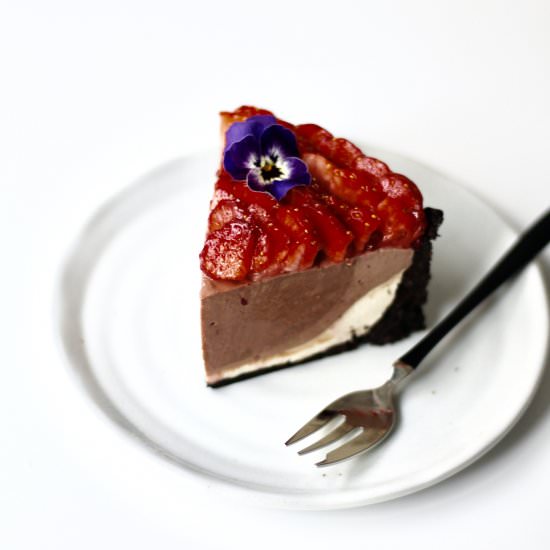 Strawberry Nutella Ombre Cheesecake