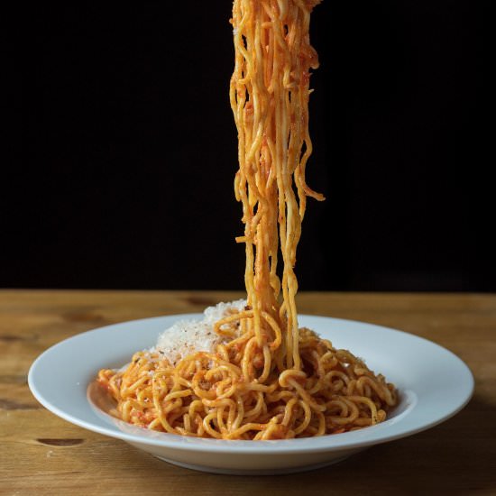 fresh tomato and butter pasta sauce