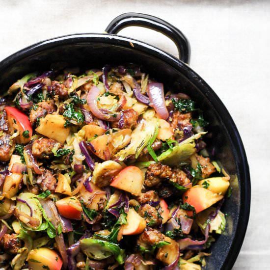 Paleo German Bratwurst Apple Slaw