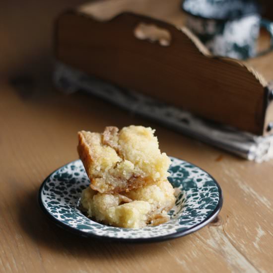 Gooey Cinnamon Squares