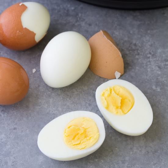 Easy Peel Instant Pot Eggs