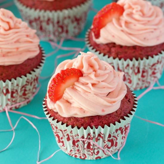 Vegan Strawberry Cupcakes