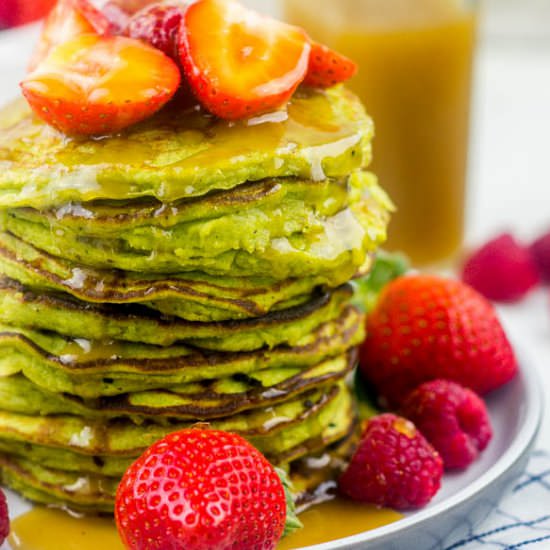 Green smoothie pancakes