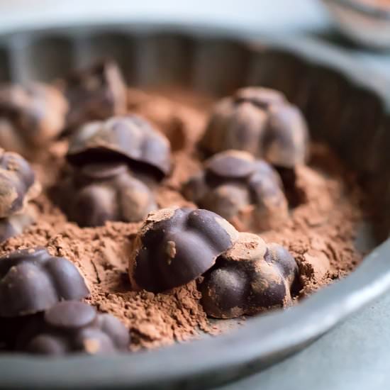 Healthy Homemade Keto Chocolate