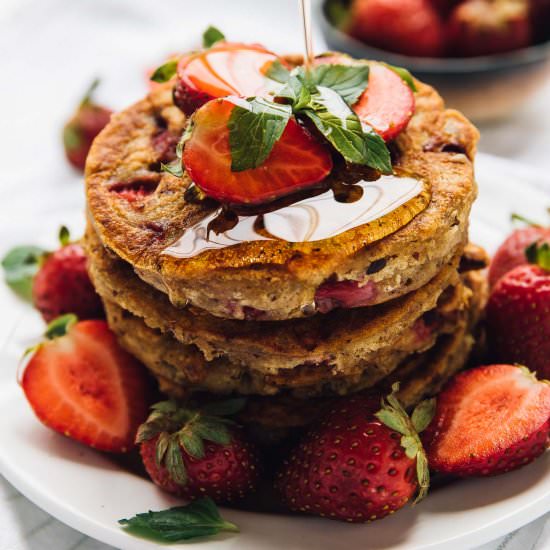 GF Vegan Strawberry Pancakes