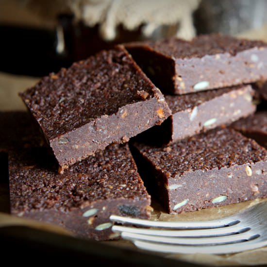 Fudgy Hazelnut Nutella Bars