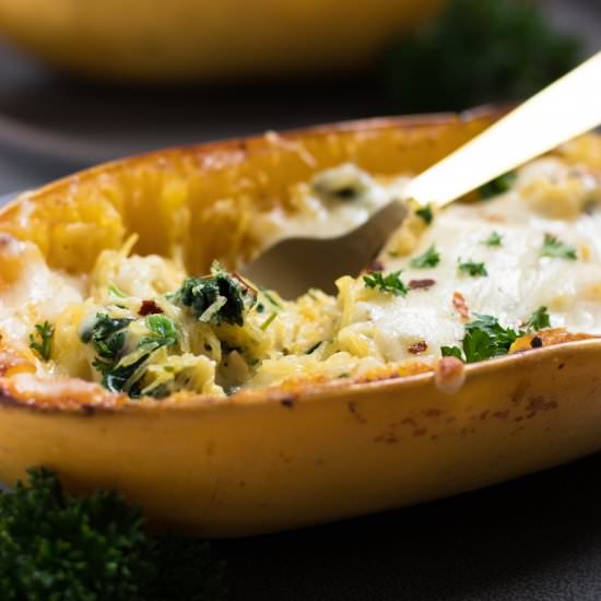 Creamy Pesto Spaghetti Squash