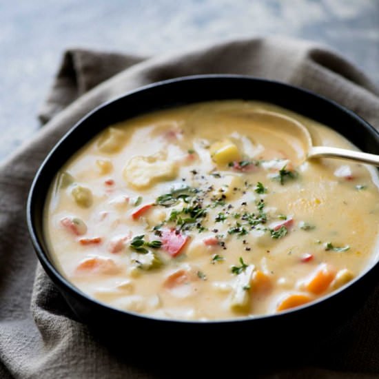 HEALTHY CREAMY VEGETABLE SOUP